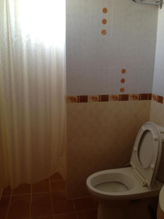 Chok-Wasana Guest House Mae Sariang Rom bilde