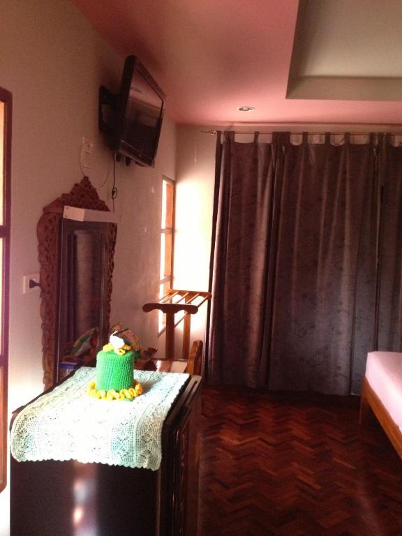 Chok-Wasana Guest House Mae Sariang Rom bilde